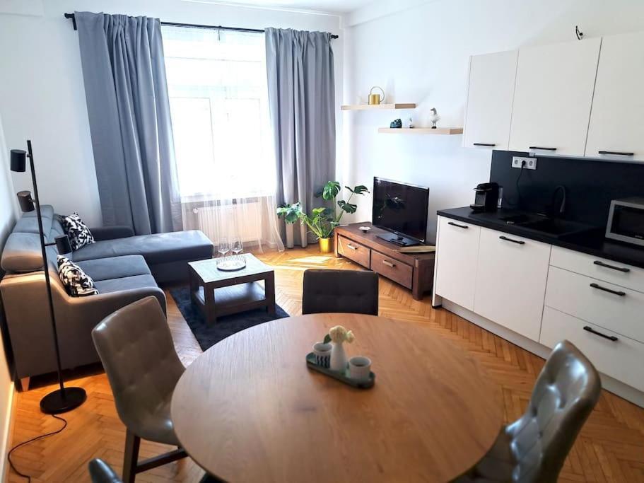 Amazing Castle View Apartment Bratislava Exterior foto
